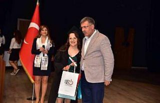 Balıkesir MYO’da mezuniyet coşkusu