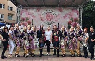 Balkanika Halk Oyunları Topluluğu, Bulgaristan’da...