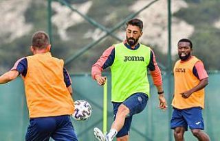 Başakşehir, yeni sezona Burdur’da hazırlanıyor