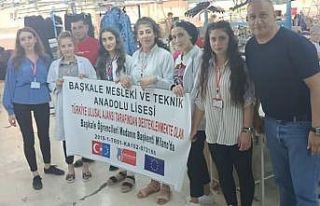 Başkaleli öğrenciler Romanya’da staj yaptı