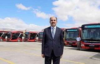 Başkan Altay: “Türkiye’nin en güzel otobüslerini...
