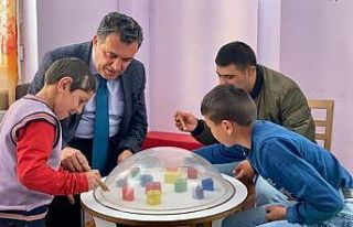 Başkan Demir’den rehabilitasyon merkezlerine ziyaret