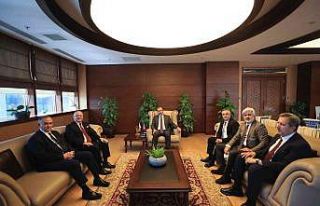 Başkan Ergün, Bakan Kasapoğlu ile bir araya geldi