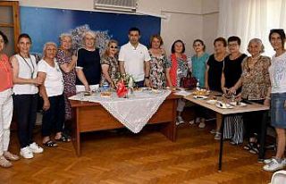 Başkan Günel, Kuşadası Katılımcı Kadın Hareketi...