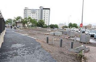 Başkan Palancıoğlu: "Şehrin merkezinde hummalı...