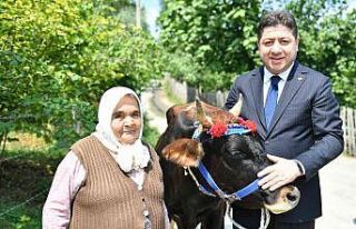 Başkan Tören’den duygulandıran sürpriz