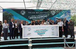 Başkan Yalçın’dan törene damga vuran sürpriz