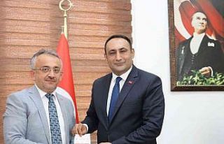 Başkan Yılmaz, Türkiye Diyanet Vakfına kurban...