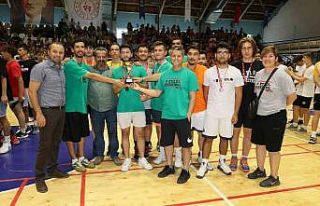 Basketbol Altyapı Buse Görer Sezonu Sezonu şampiyonları...