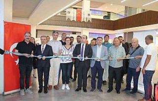 Batman Üniversitesi ev sahipliğinde Atatürk sergisi...