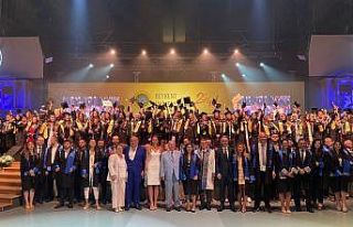 Beykent Üniversitesi’nde 25’inci yıl mezuniyet...