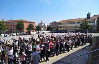 Beyşehir’de 14 bin öğrenci karne sevinci yaşadı