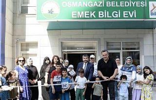Bilgi evi öğrencilerinden renkli sergi