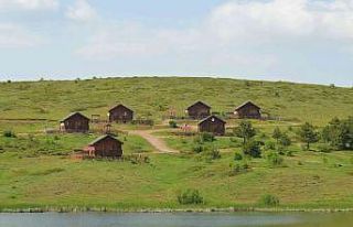 Bin 604 rakımlı tabiat parkı doğaseverlerin ilgisini...