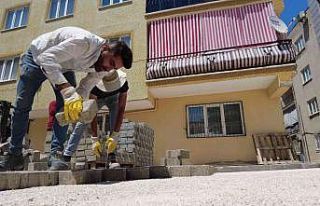 Bozulan yollarda çalışma başladı