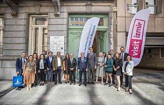 Brüksel’de İzmir Evi açıldı