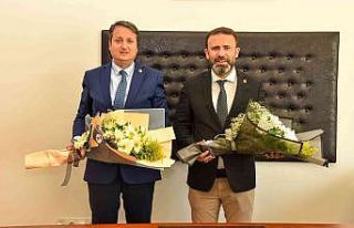 BŞEÜ’de devir teslim