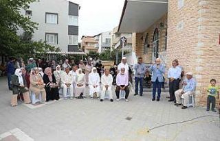 Burhaniye’de hacı adayları dualarla uğurlandı