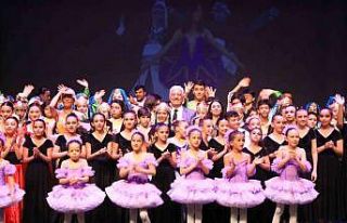 Büyükşehir Belediyesi Konservatuarında mezuniyet...