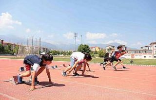 Büyükşehirden Minikler Atletizm Şenliği