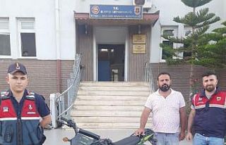 Çalınan motosiklet jandarma tarafından bulunup...