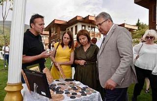 Çamurdan sanata sergisi büyük beğeni topladı
