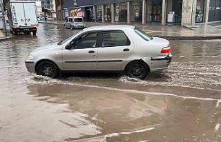 Çankırı’da şiddetli sağanak ve dolu yağışı...