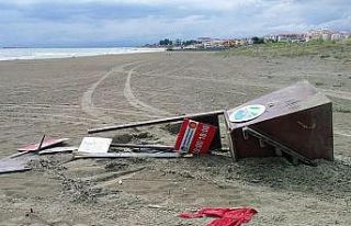 Cankurtaran kulesi tahrip edildi, bölge halkı tepki...