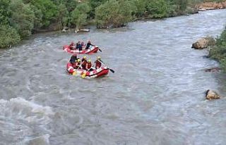 Çatak’ta rafting sezonu başladı