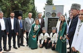 Çerkez Osmanlı komutanının yenilenen mezarı ve...