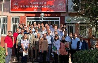 Çiftçilere gübreleme ve sulama eğitimi