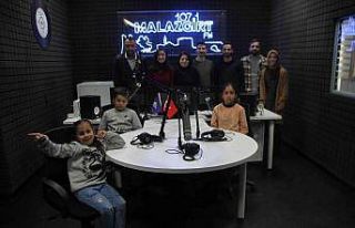 Çocuklar Malazgirt FM’de ‘Söz bende’ dedi