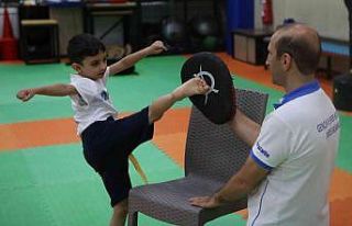 Çocuklar tatilin tadını Büyükşehir Belediyesi...