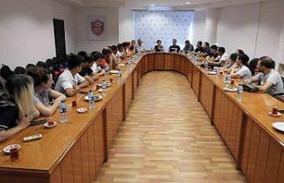 Çocukların 3’üncü rol modeli, spor eğitmenleri