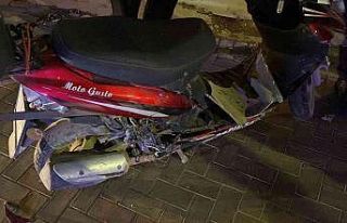 Çöp kamyonunun çarptığı motosikletli kurye yaralandı