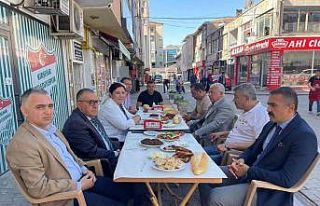 Cumhur İttifakı il başkanları esnafla buluştu