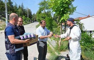 Daha temiz ve yeşil bir Emet için belediye ekipleri...