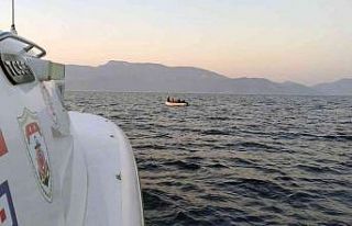 Datça’da 8 düzensiz göçmen kurtarıldı