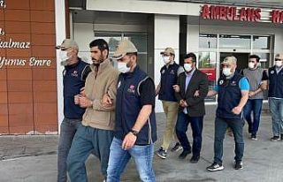 DEAŞ şüphelisi 4 kişiden 3’ü tutuklandı