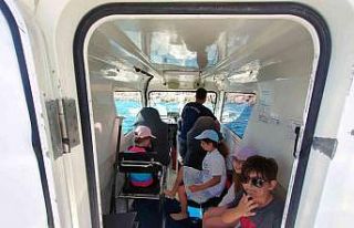 Denize sürüklenen teknenin yardımına Serdar 7M...