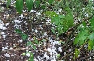 Denizli’de şiddetli yağış ve dolu yaşamı olumsuz...