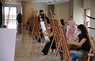 Denizli’de tiyatro ve akademik resim kursu başlıyor