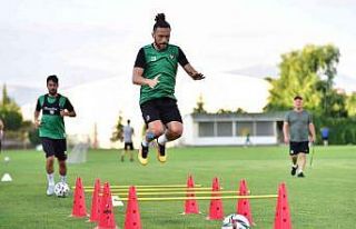 Denizlispor yeni sezon öncesi güç depoluyor