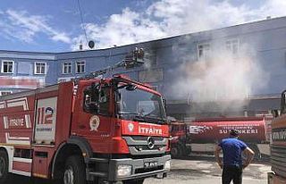 Depo yangını 4 saatte kontrol altına alınabildi