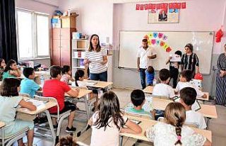 Derik’te öğrencilerin karne heyecanı