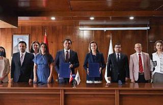 DEÜ’den eğitime lisansüstü destek