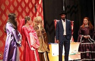 Develi’de Tiyatro Şenliği sona erdi