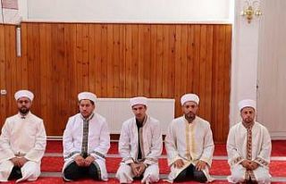 Din görevlileri yarışmalarda ter döktü