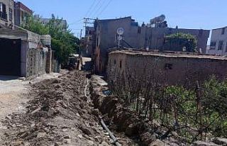 DİSKİ ekipleri su sorunlarını çözmeye devam...