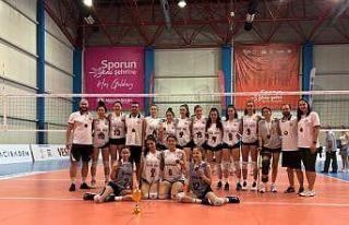 Döşemealtı Küçük Kız Voleybol Takımı Türkiye...